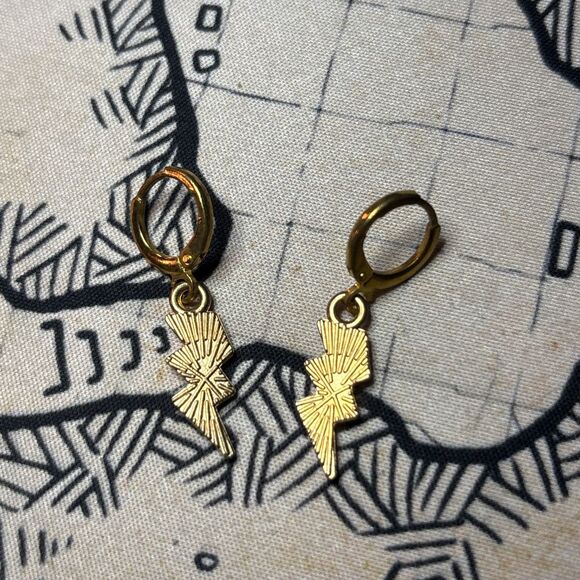 Red Lightning Bolt Dangle Earrings - Picture 2 of 2